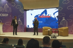 4.-А.А.Задорожный-знакомит-с-документальным-сериалом-Из-Сибири-к-Победе-80-scaled