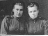 Артёмова Екатерина Илларионовна (слева)